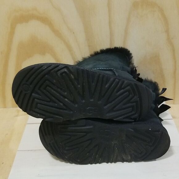 UGG Women/ Girls CLASSIC HERITAGE BOW Boot sz 4 Green Suede - Picture 6 of 7